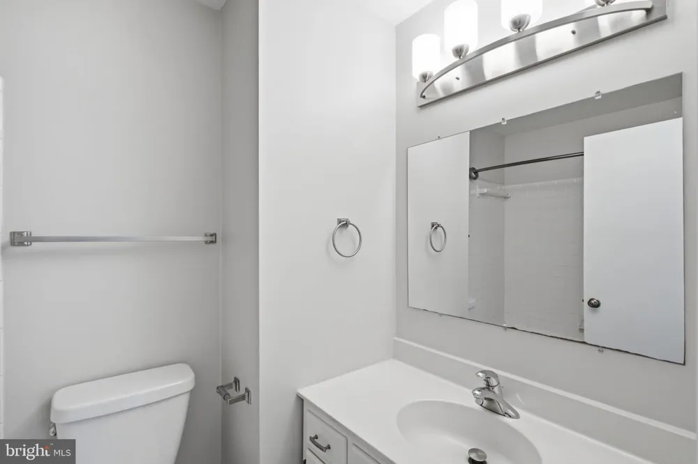 4915 7TH ROAD S Arlington, VA 22204
