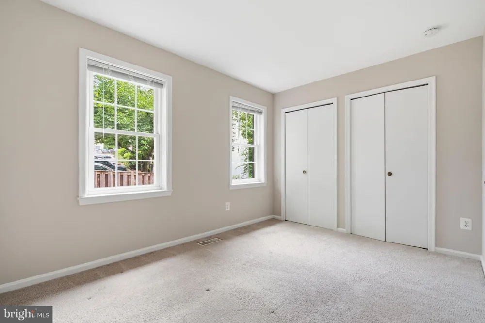 4915 7TH ROAD S Arlington, VA 22204