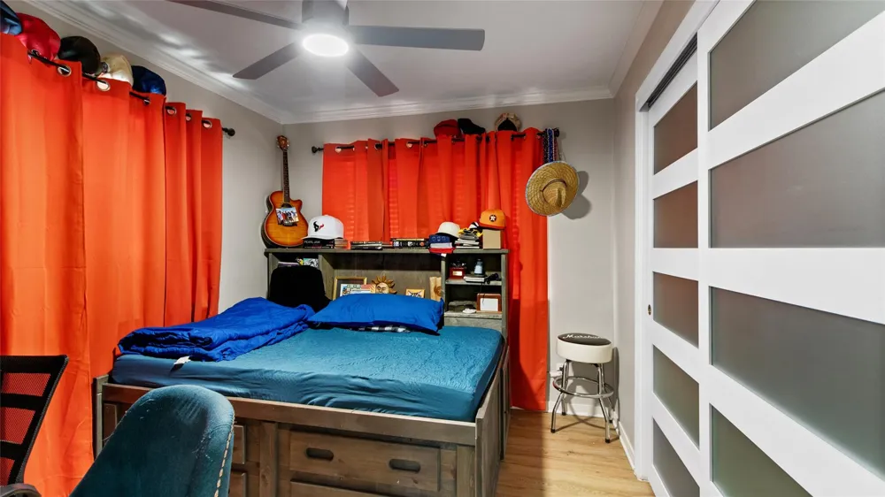 261 Barracuda Street Bayou Vista, TX 77563