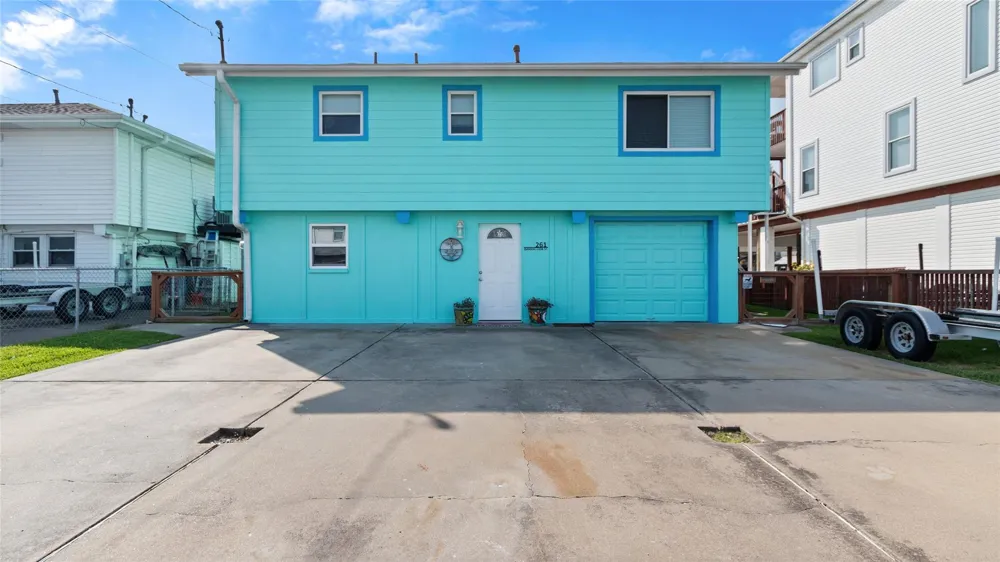 261 Barracuda Street Bayou Vista, TX 77563