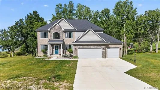 126 Parker Ortonville Village, MI 48462