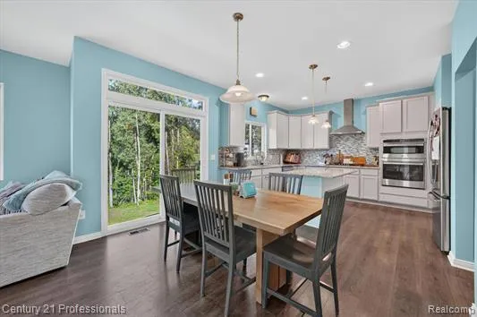 126 Parker Ortonville Village, MI 48462