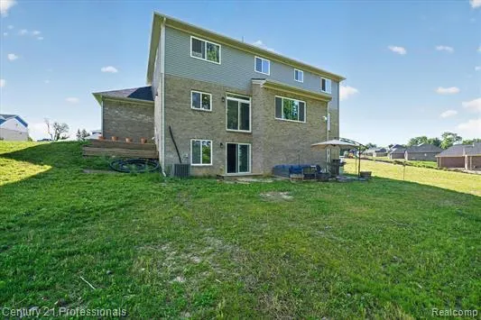 126 Parker Ortonville Village, MI 48462
