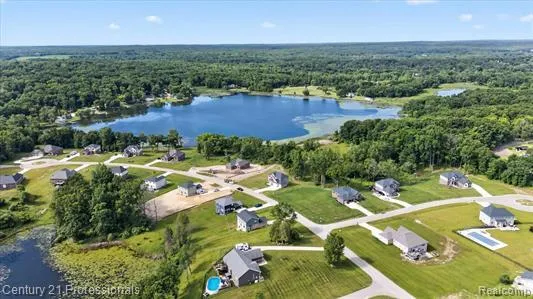 126 Parker Ortonville Village, MI 48462