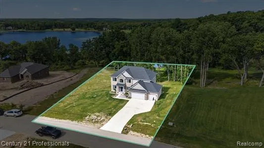 126 Parker Ortonville Village, MI 48462