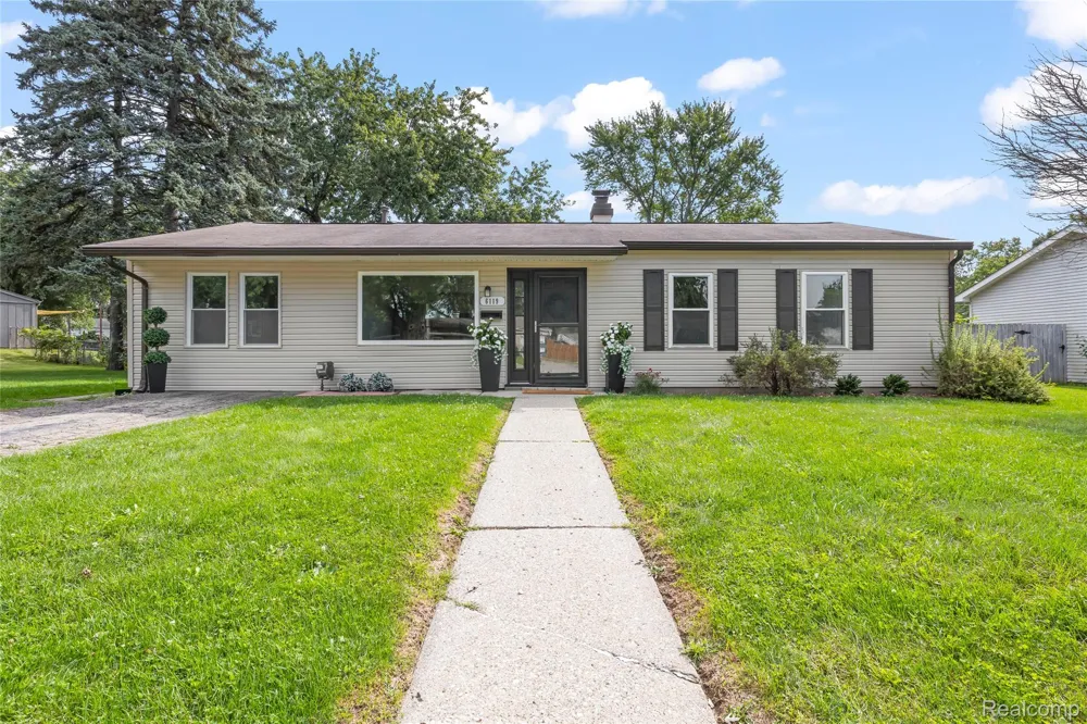 6119 Marcy Street Green Oak Township, MI 48116