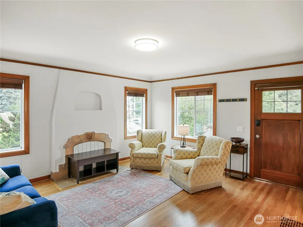 205 NW 101st Street Seattle, WA 98177