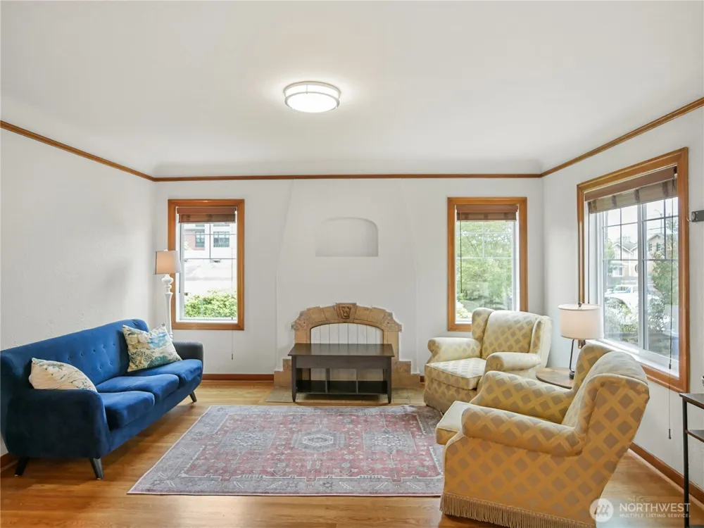 205 NW 101st Street Seattle, WA 98177