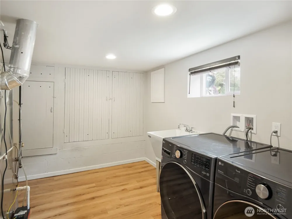 205 NW 101st Street Seattle, WA 98177