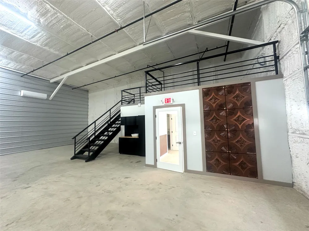 190 Ninety Four Lane Taylor, TX 76574