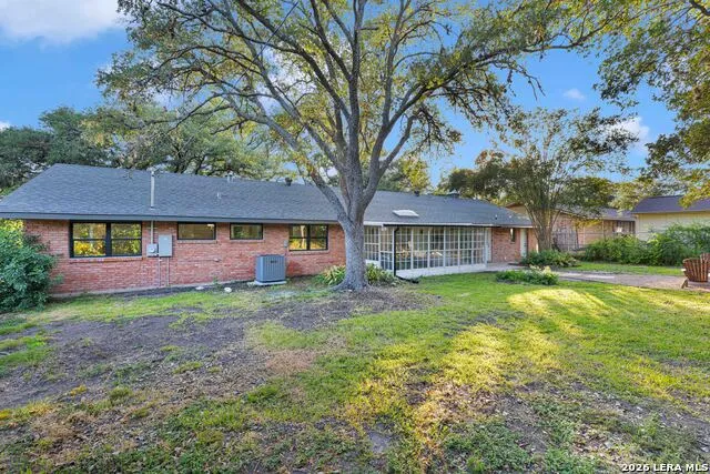 127 Highview Dr San Antonio, TX 78228