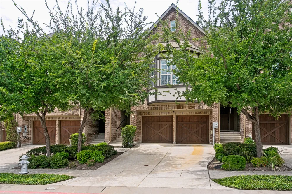 2662 Sherwood Drive Lewisville, TX 75067