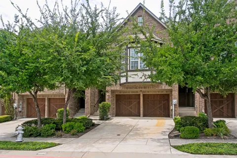 2662 Sherwood Drive