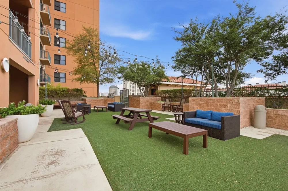 330 Las Colinas Boulevard E #1216 Irving, TX 75039