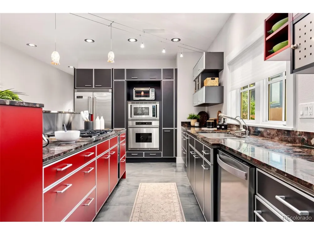 821 Incorrigible Circle Longmont, CO 80504