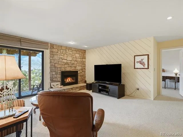 5961 Crestbrook Drive Morrison, CO 80465