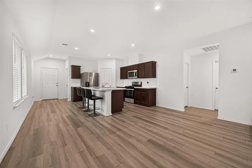 2074 Legacy Hills Drive Houston, TX 77067
