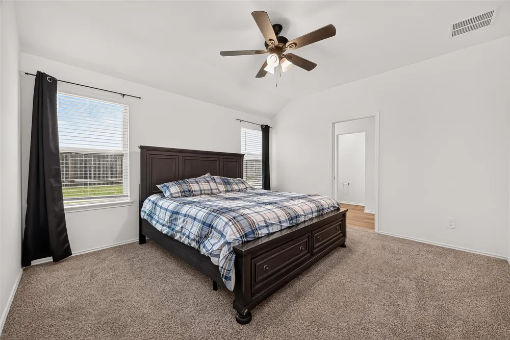 2074 Legacy Hills Drive Houston, TX 77067