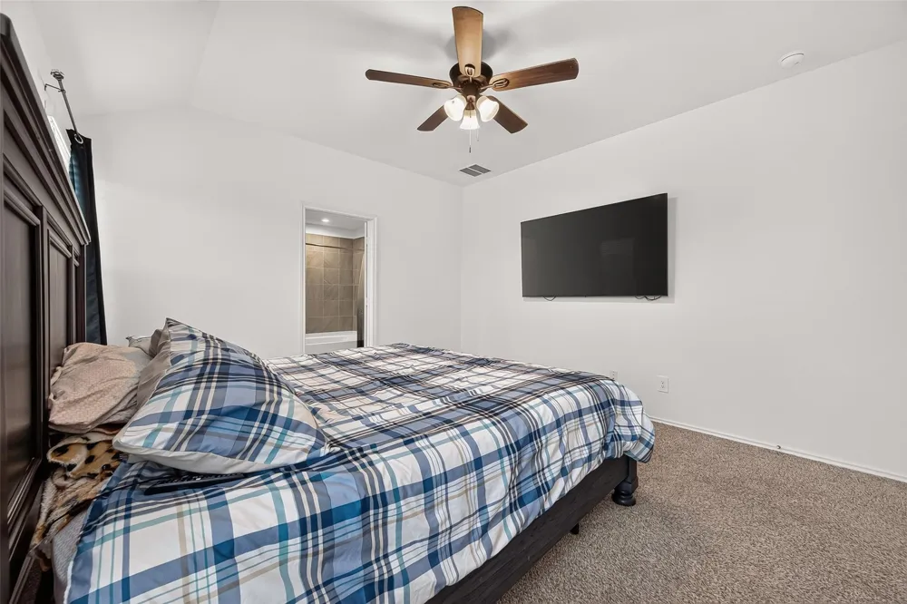 2074 Legacy Hills Drive Houston, TX 77067