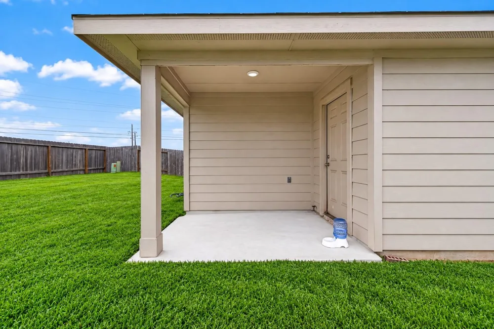 2074 Legacy Hills Drive Houston, TX 77067