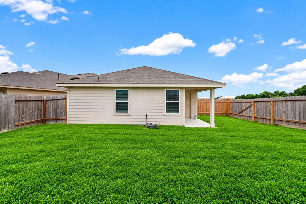 2074 Legacy Hills Drive Houston, TX 77067