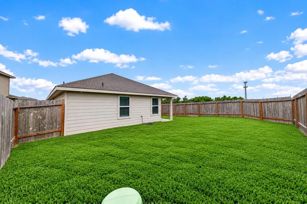 2074 Legacy Hills Drive Houston, TX 77067