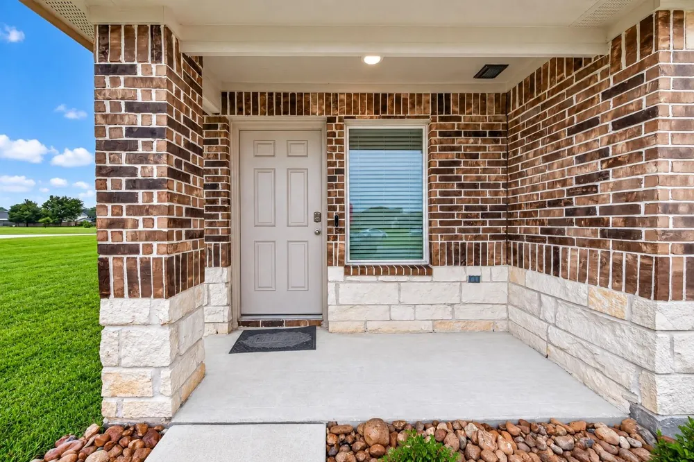 2074 Legacy Hills Drive Houston, TX 77067