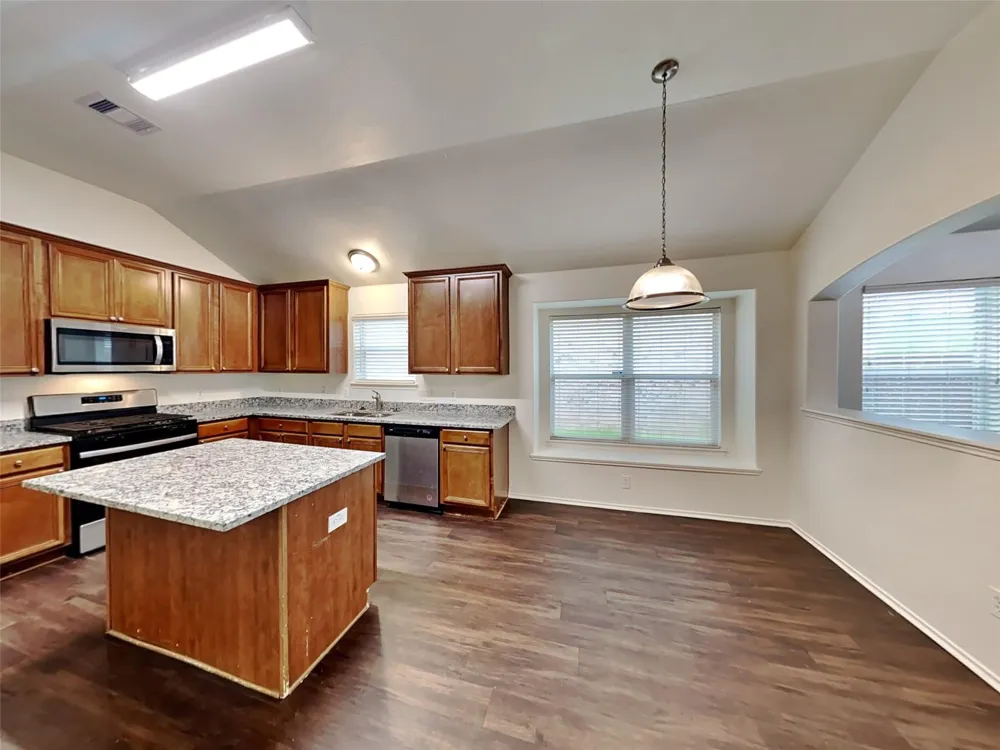 7702 Summerdale Drive Rosenberg, TX 77469