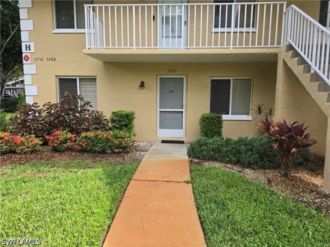 Woodmere Lake Circle #H101