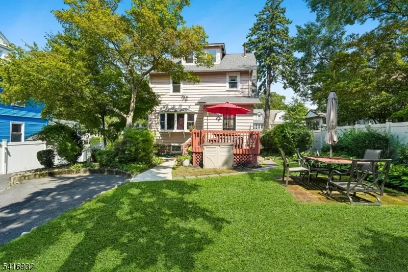 621 Springdale Ave East Orange City, NJ 07017