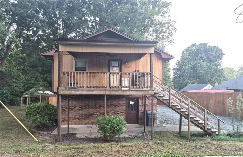 704 Baker Street Reidsville, NC 27320
