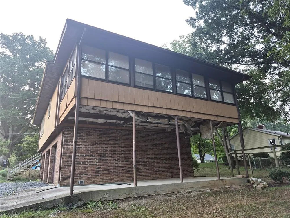 704 Baker Street Reidsville, NC 27320