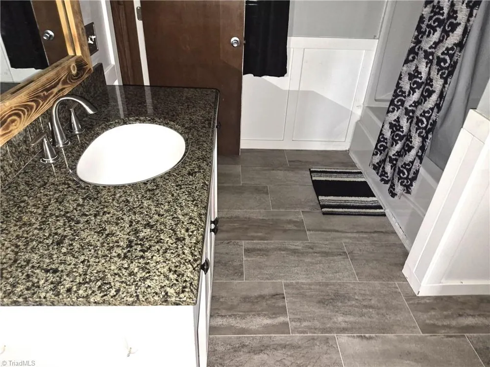 704 Baker Street Reidsville, NC 27320