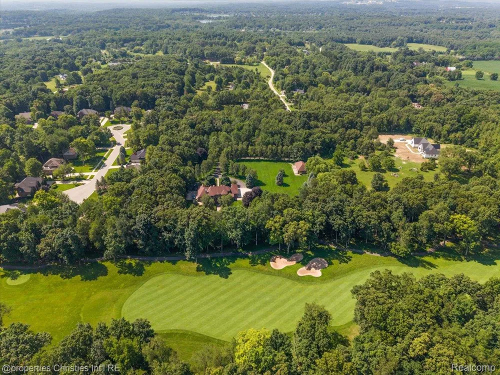 1315 Maryland Highland Charter Township, MI 48380