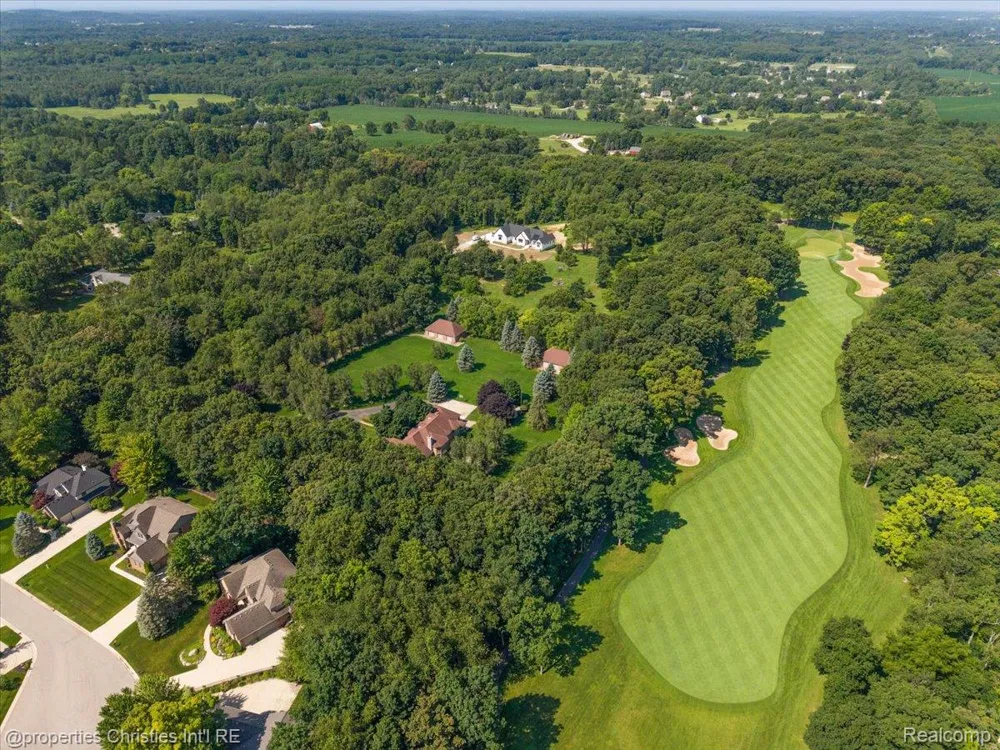 1315 Maryland Highland Charter Township, MI 48380