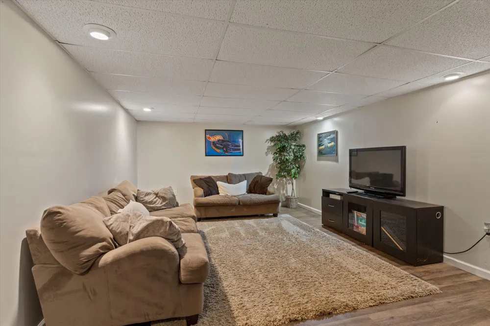 69428 Sundance Drive Edwardsburg Village, MI 49112