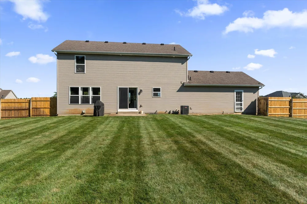 69428 Sundance Drive Edwardsburg Village, MI 49112