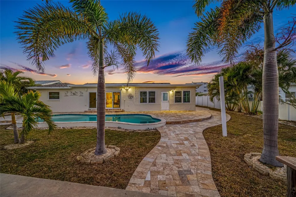 17161 2ND STREET E North Redington Beach, FL 33708