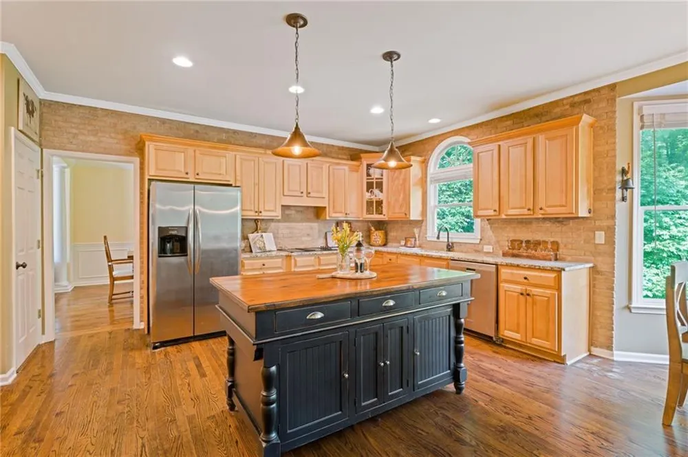 163 Woodcliff Drive Suwanee, GA 30024