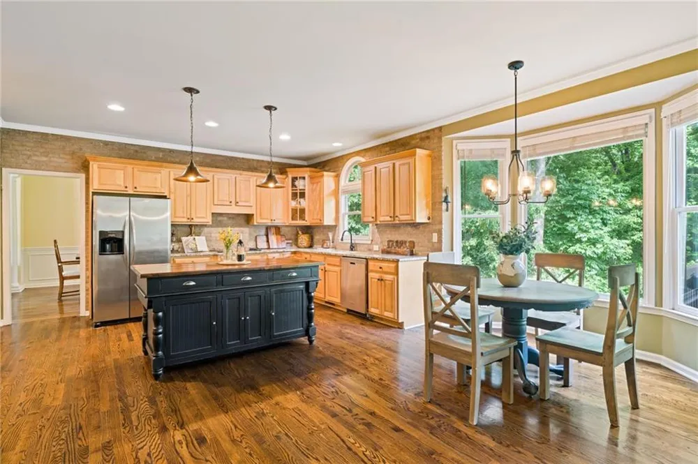163 Woodcliff Drive Suwanee, GA 30024