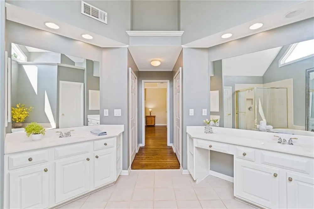 163 Woodcliff Drive Suwanee, GA 30024