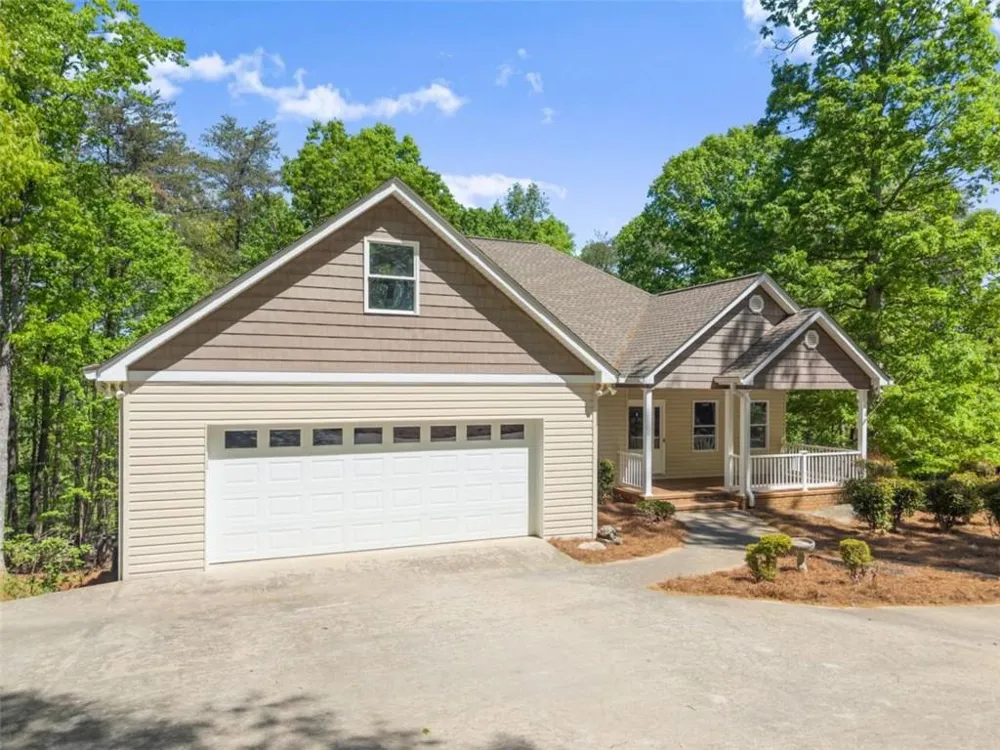 45 Holcomb Drive Cleveland, GA 30528