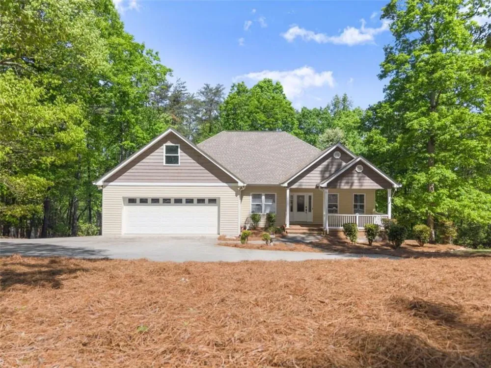 45 Holcomb Drive Cleveland, GA 30528