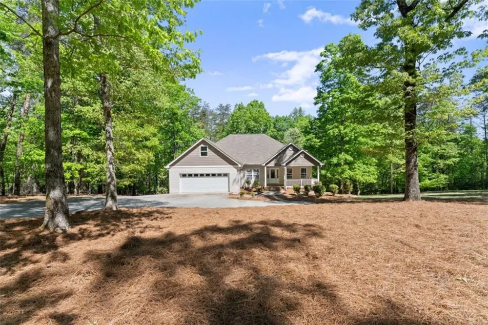 45 Holcomb Drive Cleveland, GA 30528