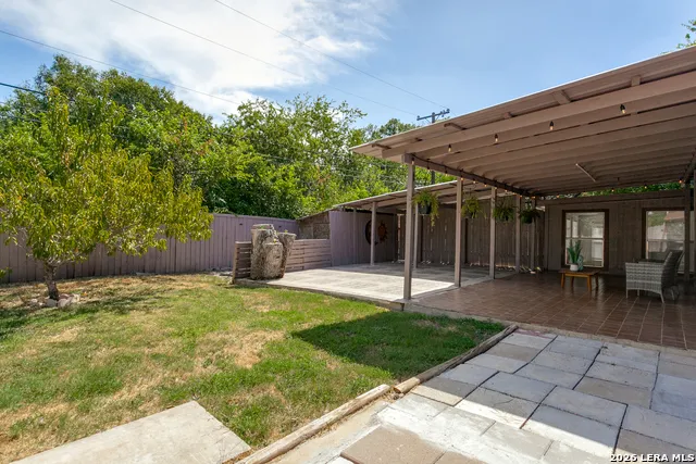 350 SPRINGWOOD LN San Antonio, TX 78216