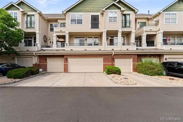 1433 S Emporia Court Aurora, CO 80247