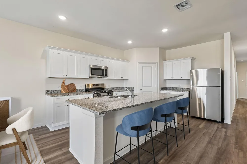 7715 Enchanted Pearl Drive Angleton, TX 77515
