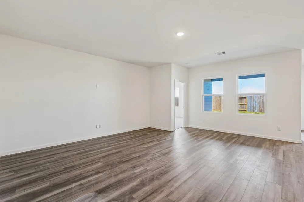 7715 Enchanted Pearl Drive Angleton, TX 77515