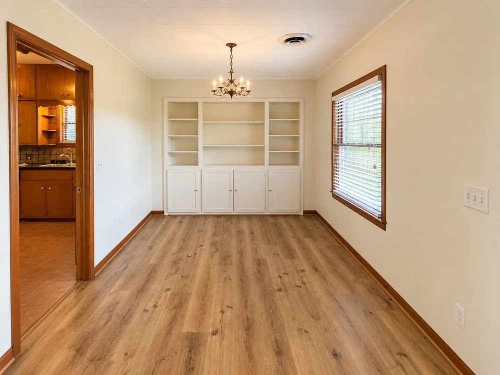 341 Jefferson Street Cat Spring, TX 78933