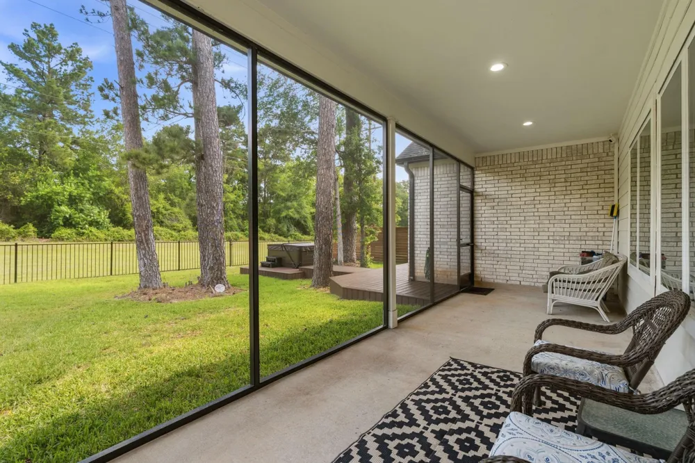 118 Wick Willow Road Montgomery, TX 77356